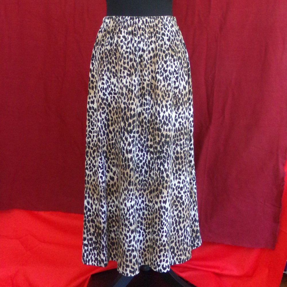 Leopard print skirt